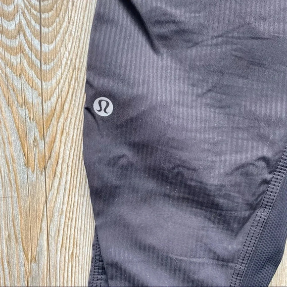 LULULEMON | Black  Capri Pants - Picture 9 of 9